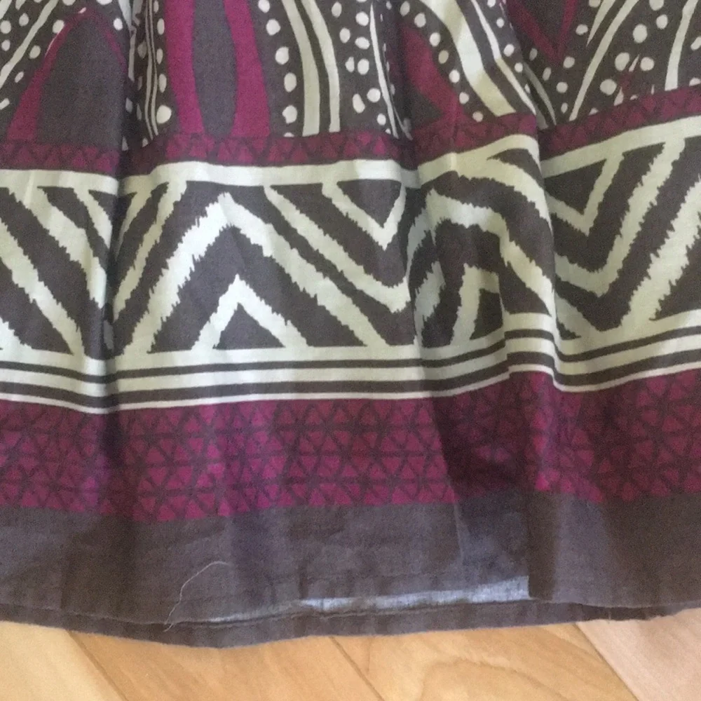 NWT - St. John’s bay - Size 6 banded waist skirt